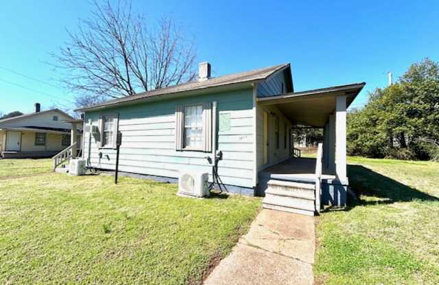 ONE BEDROOM/ONE BATH - CONVENIENT LOCATION! photos photos ONE BEDROOM/ONE BATH - CONVENIENT LOCATION! photos photos