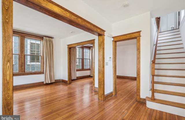 4114 FESSENDEN Street NW Gallery 3