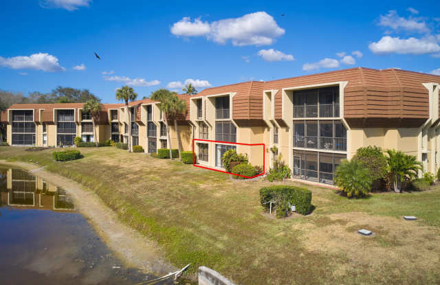 5250 Woodland Lakes Drive Gallery 2