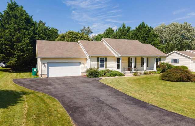 110 Landing Dr photos photos