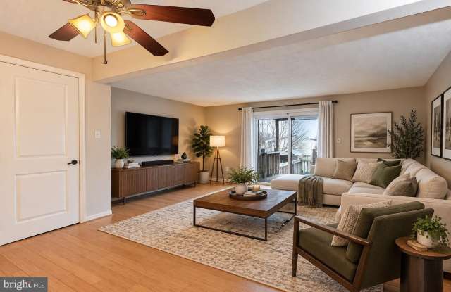 3939 BAYVILLE Road Gallery 2