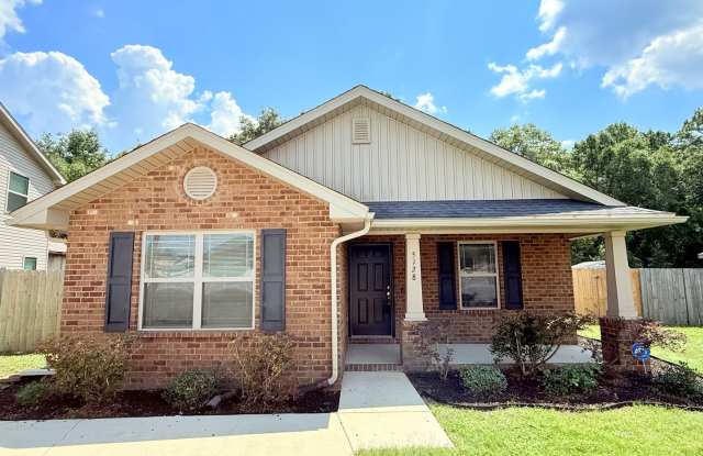 Charming 3 Bed/2 Bath - Modern Upgrades photos photos