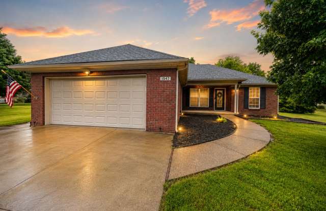 Beautiful Shelbyville Home For Rent photos photos