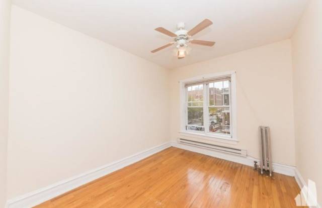947 W Cornelia Ave photos photos