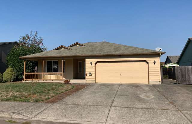 1/2 OFF 1ST MONTHS RENT MOVEIN READY - One Level Ranch - Off Padden and near Ward road - 15508 Northeast 83rd Street, Orchards, WA 98682