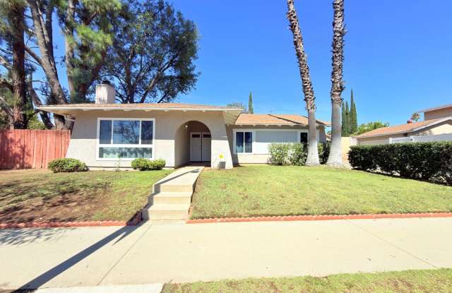 Beautiful Northridge 4BR Retreat with Large Backyard - Detached Garage photos photos