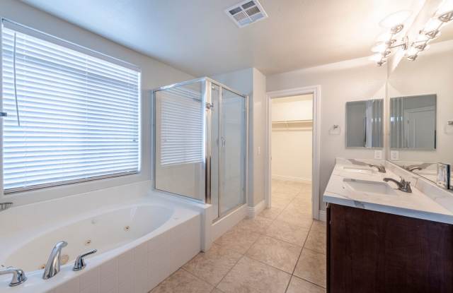 ***ONE MONTH FREE*** With an 18 month lease or more Gallery 4