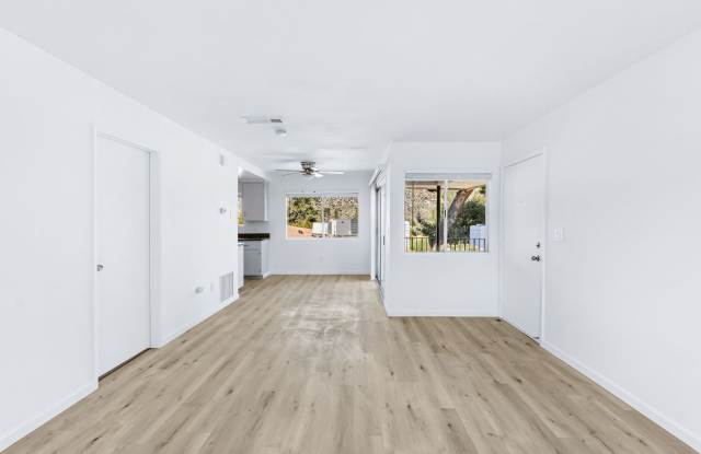 Act Fast: $1,000 Off First Month + One Month Free Rent! Gallery 4