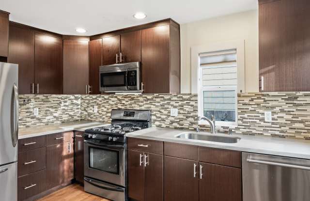 9641 25th Avenue Southwest - 9641 25th Avenue Southwest, White Center, WA 98106