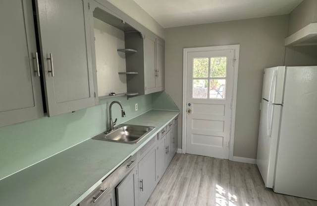 2 BEDROOM, 1 BATHROOM APARTMENT photos photos