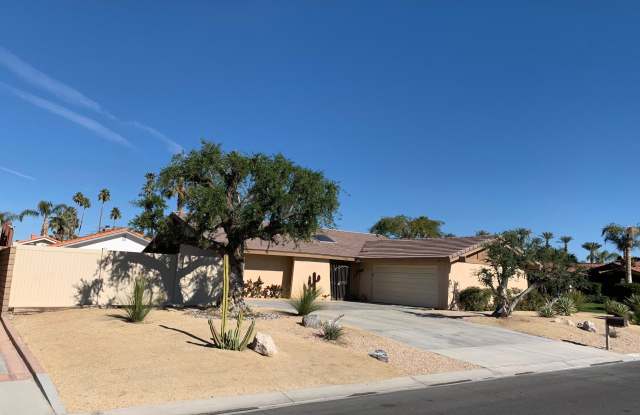 71330 Kaye Ballard Lane Gallery 3