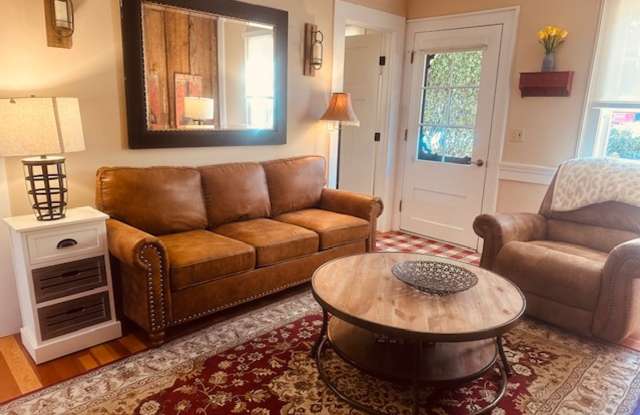 Fireside Cottage in the Heart of Jacksonville $300 Utility fee photos photos Fireside Cottage in the Heart of Jacksonville $300 Utility fee photos photos