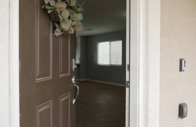 1805 Hermosa Gallery 4