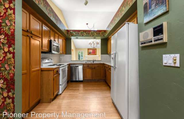 4605 S Yosemite St Unit 7 Gallery 2