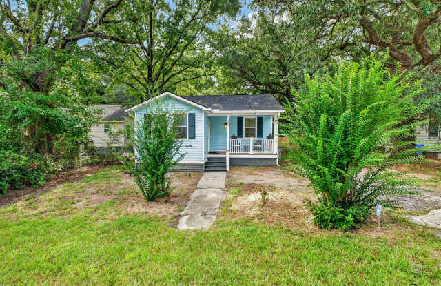 Modern Comfort Near Park Circle | Move-In Special Available! Gallery 3