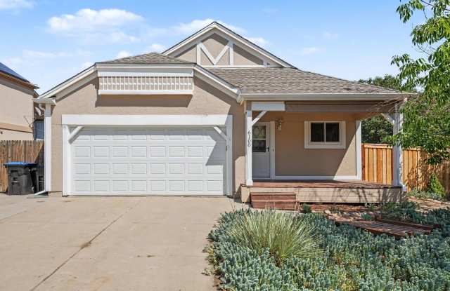 Welcome Home to Your New Arvada Home....  with fantastic outdoor space! Available NOW!! Gallery 1