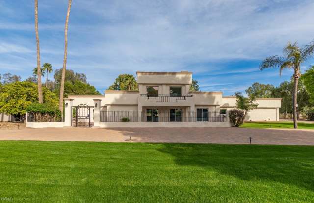 11409 N SAINT ANDREWS Way Gallery 2