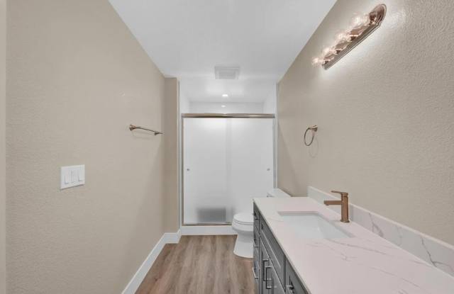 NEW BUILD! Beautifully designed mini home Gallery 4