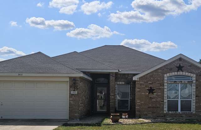 2415 Merle Dr photos photos