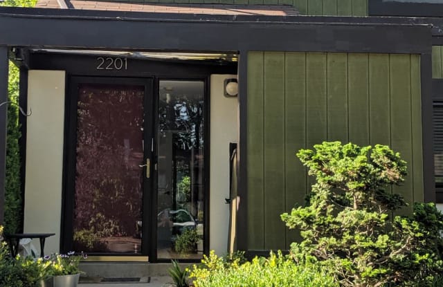 2201 WHEELWRIGHT COURT - 2201 Wheelwright Court, Reston, VA 20191