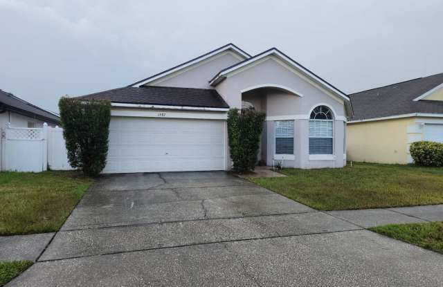 Bright, Spacious  Ready to Impress — 4BD/2BA Orlando Gem! photos photos