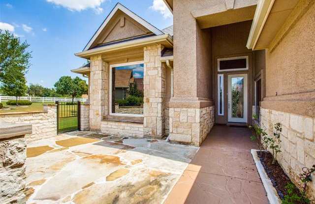10901 Sandstone Drive Gallery 3