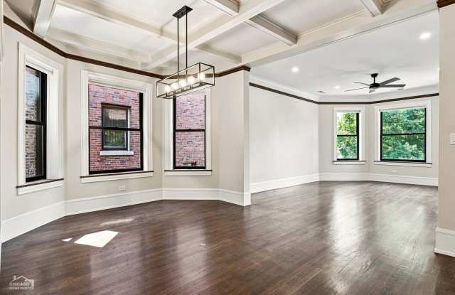 5829 N Kenmore Avenue Gallery 3