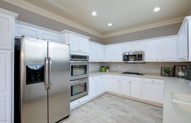 16777 W BRISTOL Lane Gallery 3
