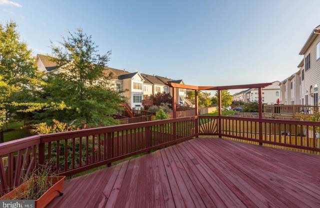 24646 NETTLE MILL SQUARE Gallery 3