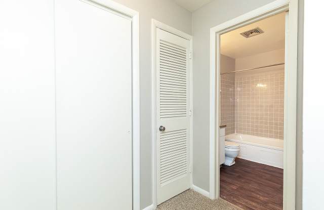 Tivoli Apartments Gallery 4