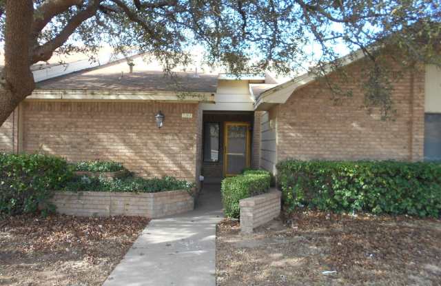 6816 Frankford Avenue - 6816 Frankford Avenue, Lubbock, TX 79424