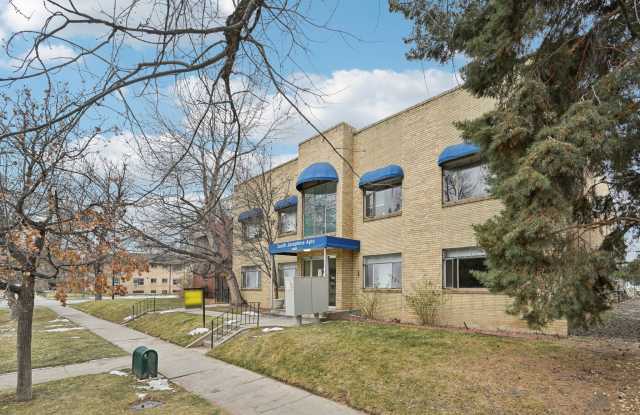 South Josephine Apartments Gallery 2