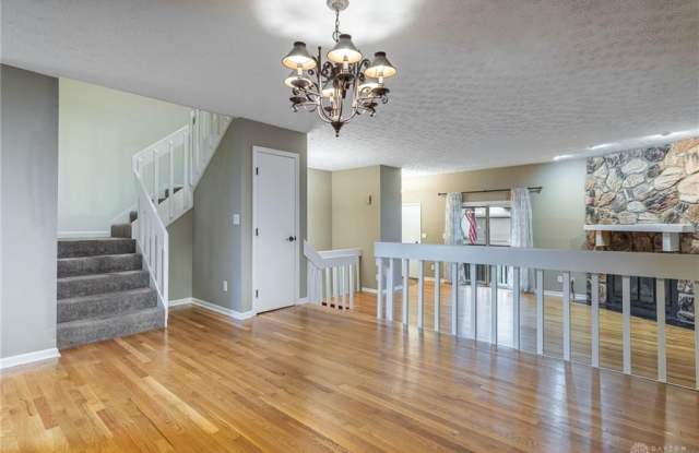 216 Hermitage Court Gallery 2