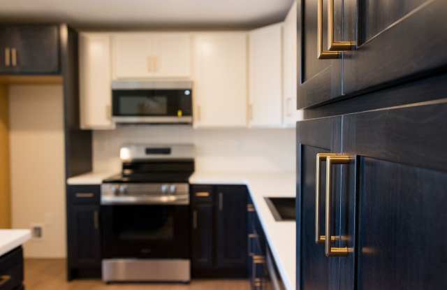 Brook Hill Apartments Gallery 1