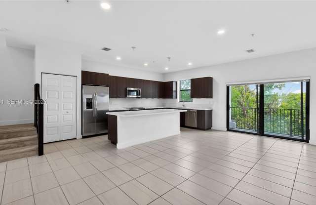 10467 NW 82nd St photos photos 10467 NW 82nd St photos photos