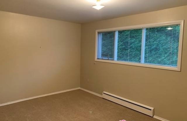 2614 107th Avenue North East Gallery 4