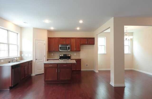 720 Blossom Bay Lane Gallery 2
