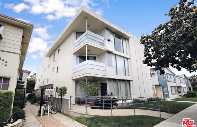248 South DOHENY Drive - 248 South Doheny Drive, Beverly Hills, CA 90211