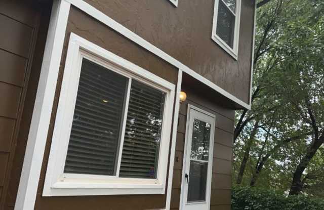 Westside Charmer on Boston Terrace for Rent! Gallery 3