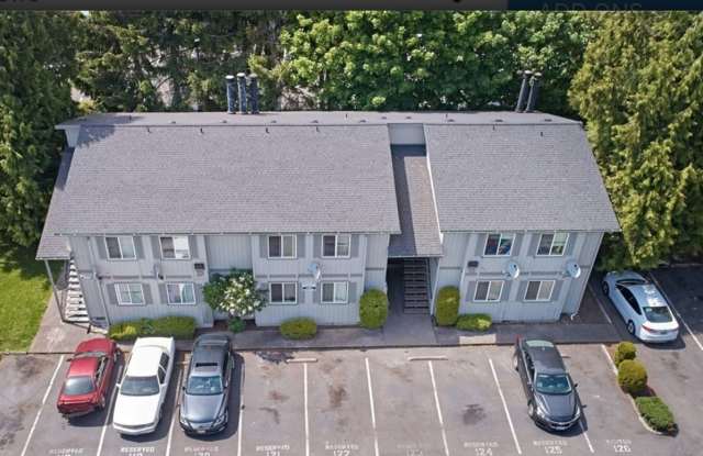 Fantastic Renovated 2-Bedroom Condo in Great Kent Location! - 1613 Maple Lane, Kent, WA 98030