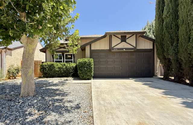 2711 Nandina Dr photos photos