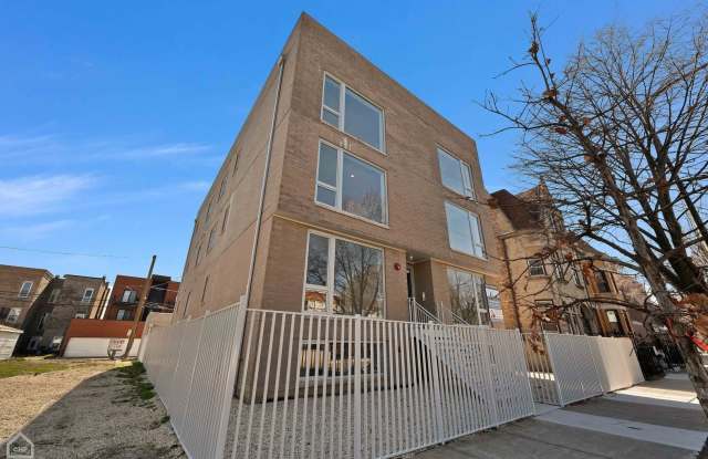 2021 W Washington Boulevard Gallery 2