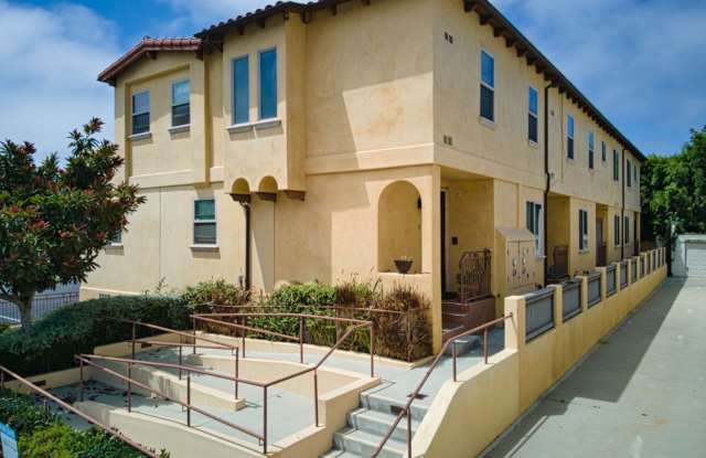 j1551 - 1551 Artesia Boulevard, Manhattan Beach, CA 90266