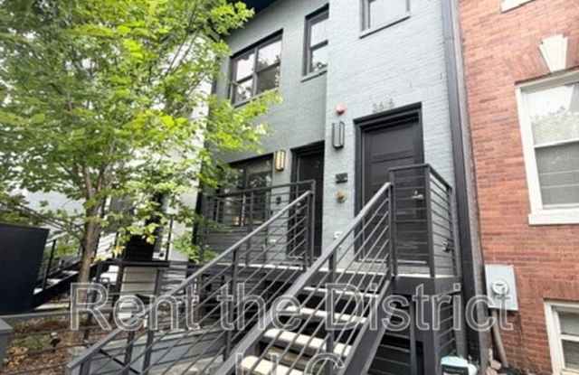 2615 University Pl NW Gallery 1