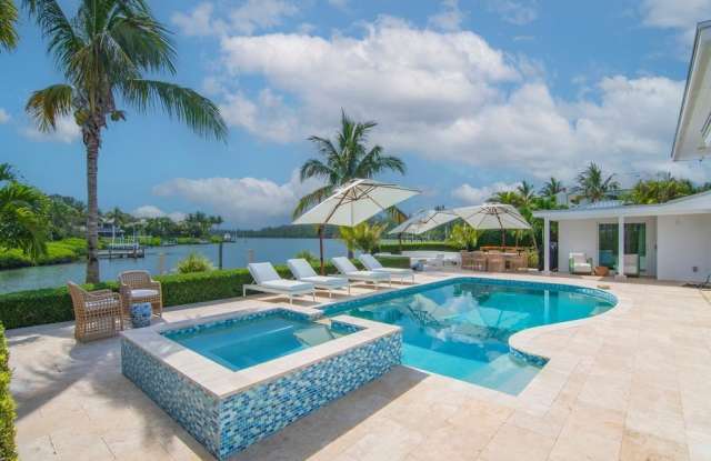 4601 Sunset Drive photos photos