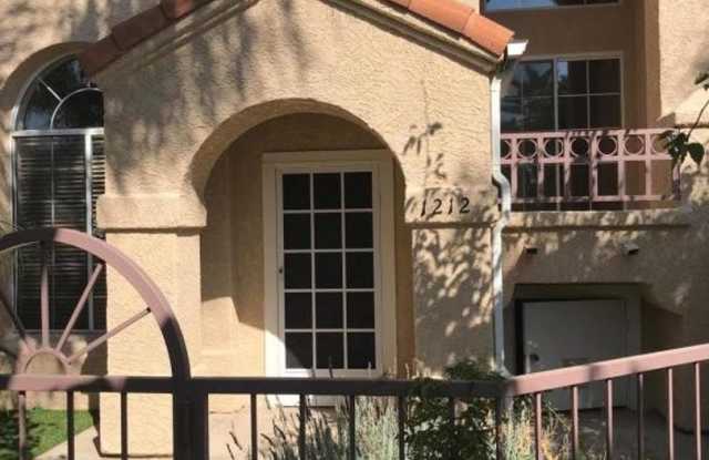 2 Bedroom, 2.5 bath Condo in a gated Community! photos photos