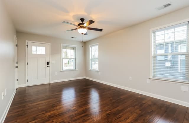 15 Dedmon Street - 15 Dedman Street, Lebanon, TN 37087