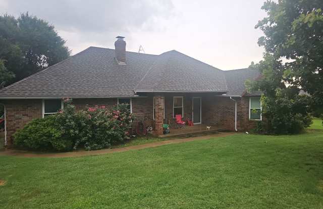 Very Nice 3 bedroom 2 bath home in Edmond schools photos photos