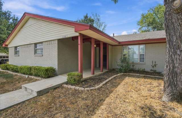 1105 Northwood Drive Gallery 2