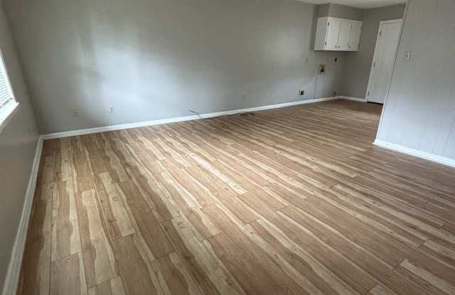 225 College St photos photos